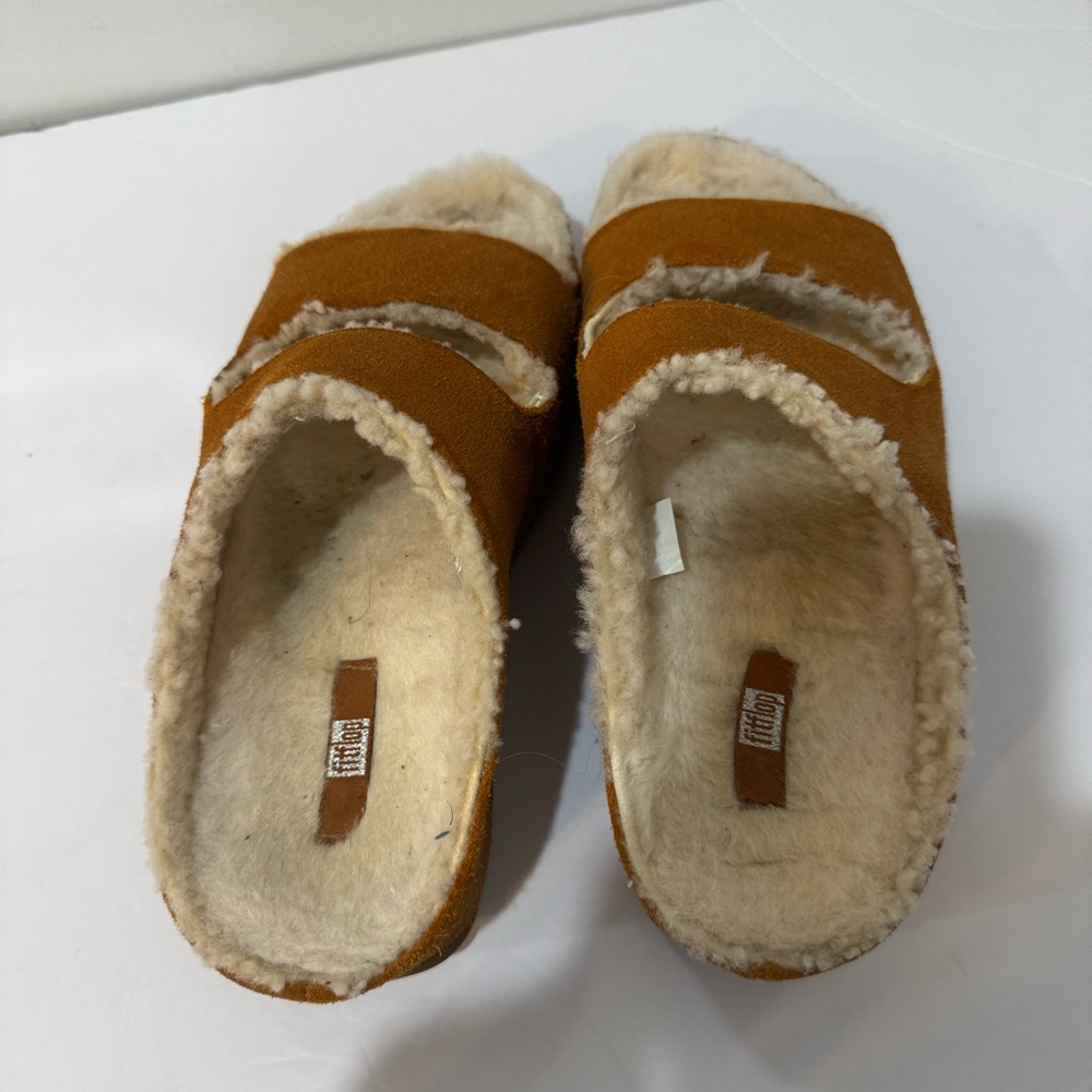 FitFlop Shuv Two-Bar Shearling Suede Slides Tan size 8 - Picture 2 of 9